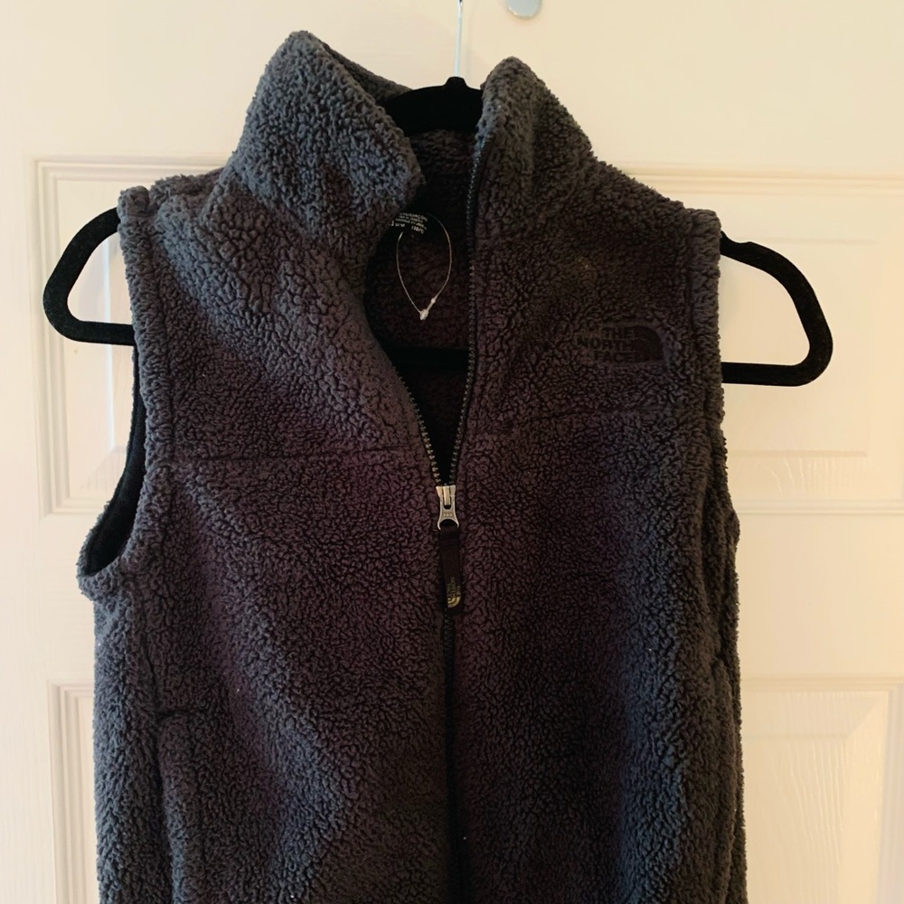 Girls Vest, Northface. Size 10-12
